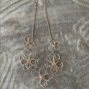 Elegant Floral Necklace